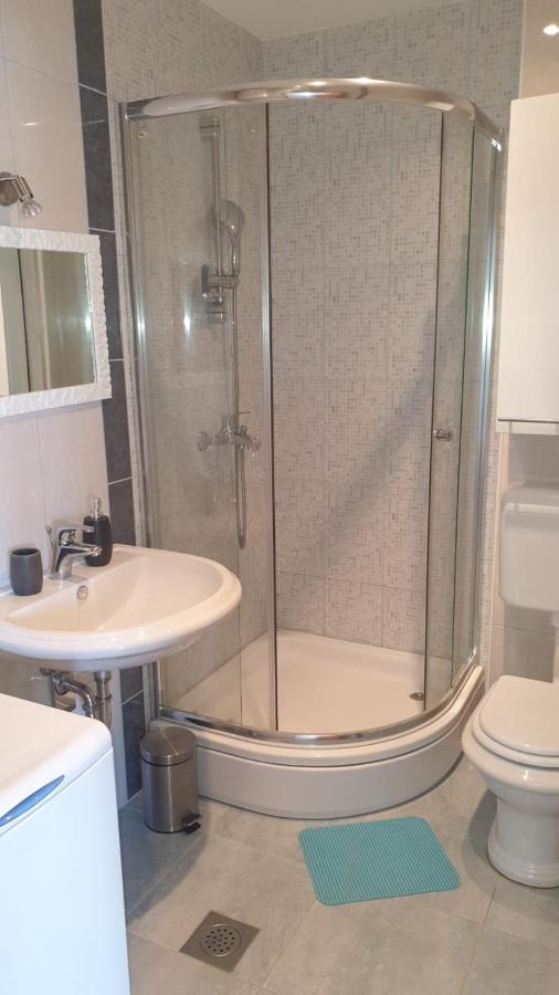 Smiley 2 Apartment โนวาลยา ภายนอก รูปภาพ