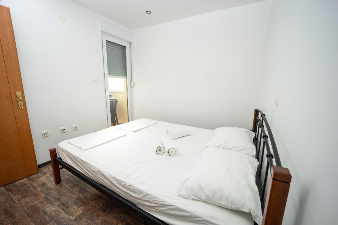 Smiley 2 Apartment โนวาลยา ภายนอก รูปภาพ